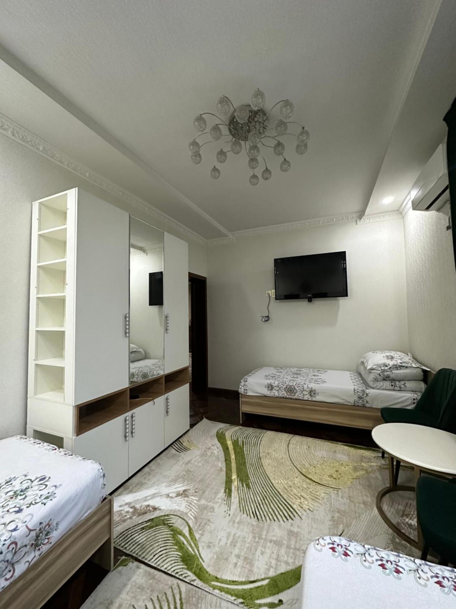 Sultan Saray Hostel Osh Εξωτερικό φωτογραφία