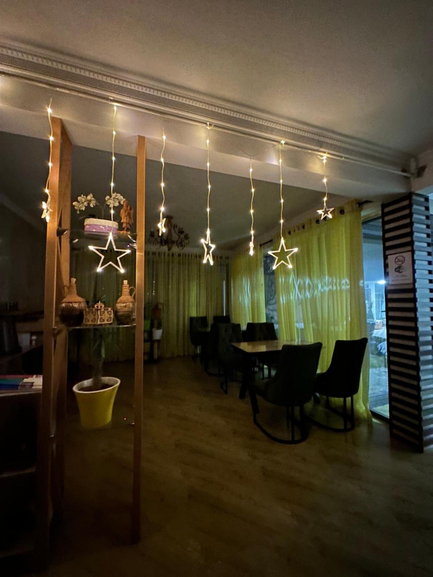 Sultan Saray Hostel Osh Εξωτερικό φωτογραφία
