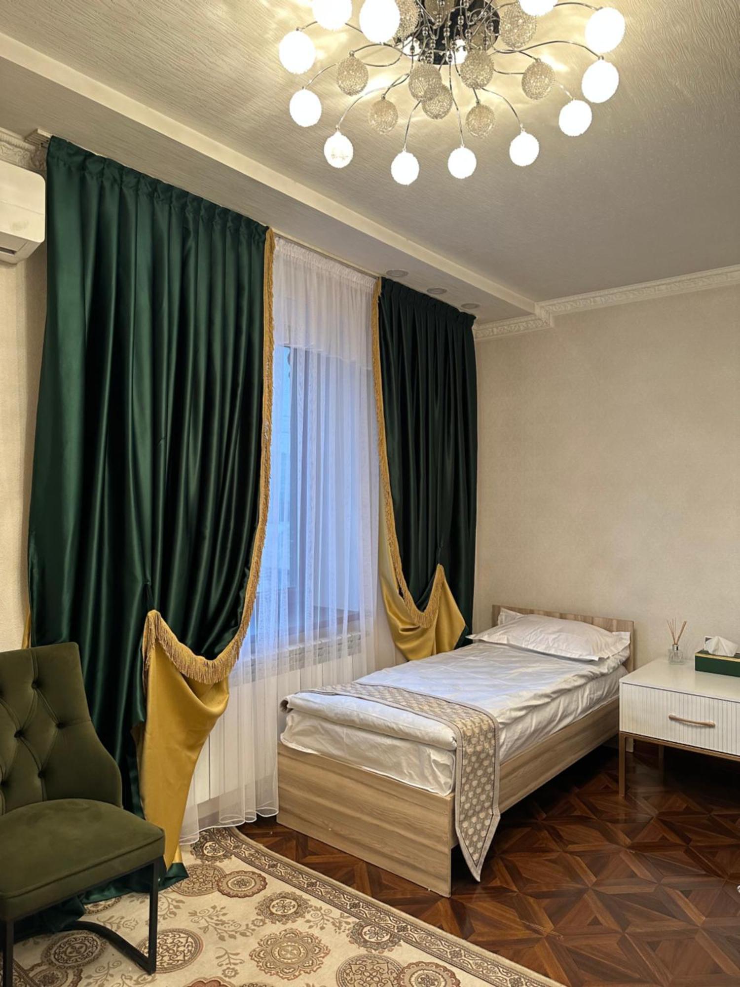 Sultan Saray Hostel Osh Εξωτερικό φωτογραφία