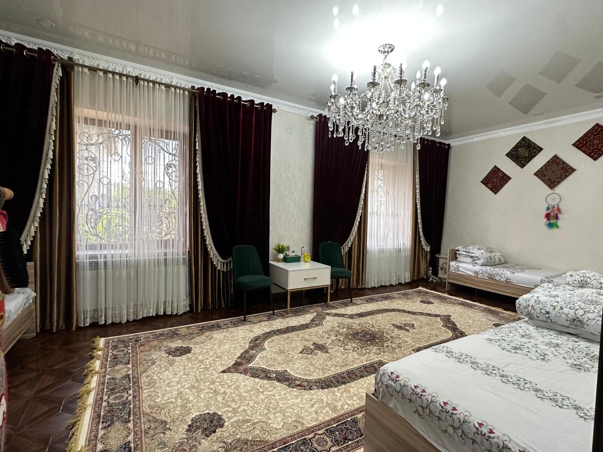 Sultan Saray Hostel Osh Εξωτερικό φωτογραφία