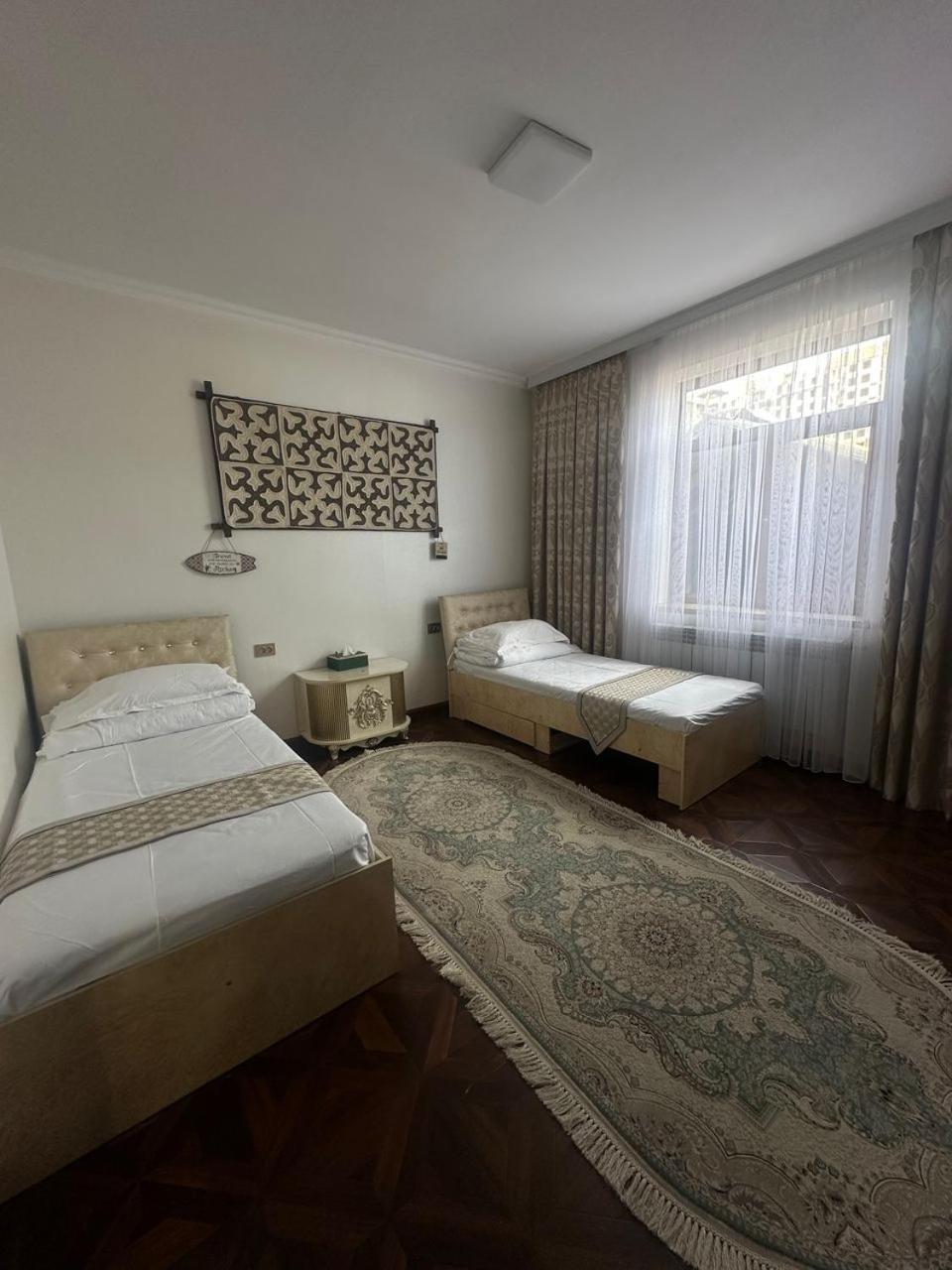 Sultan Saray Hostel Osh Εξωτερικό φωτογραφία