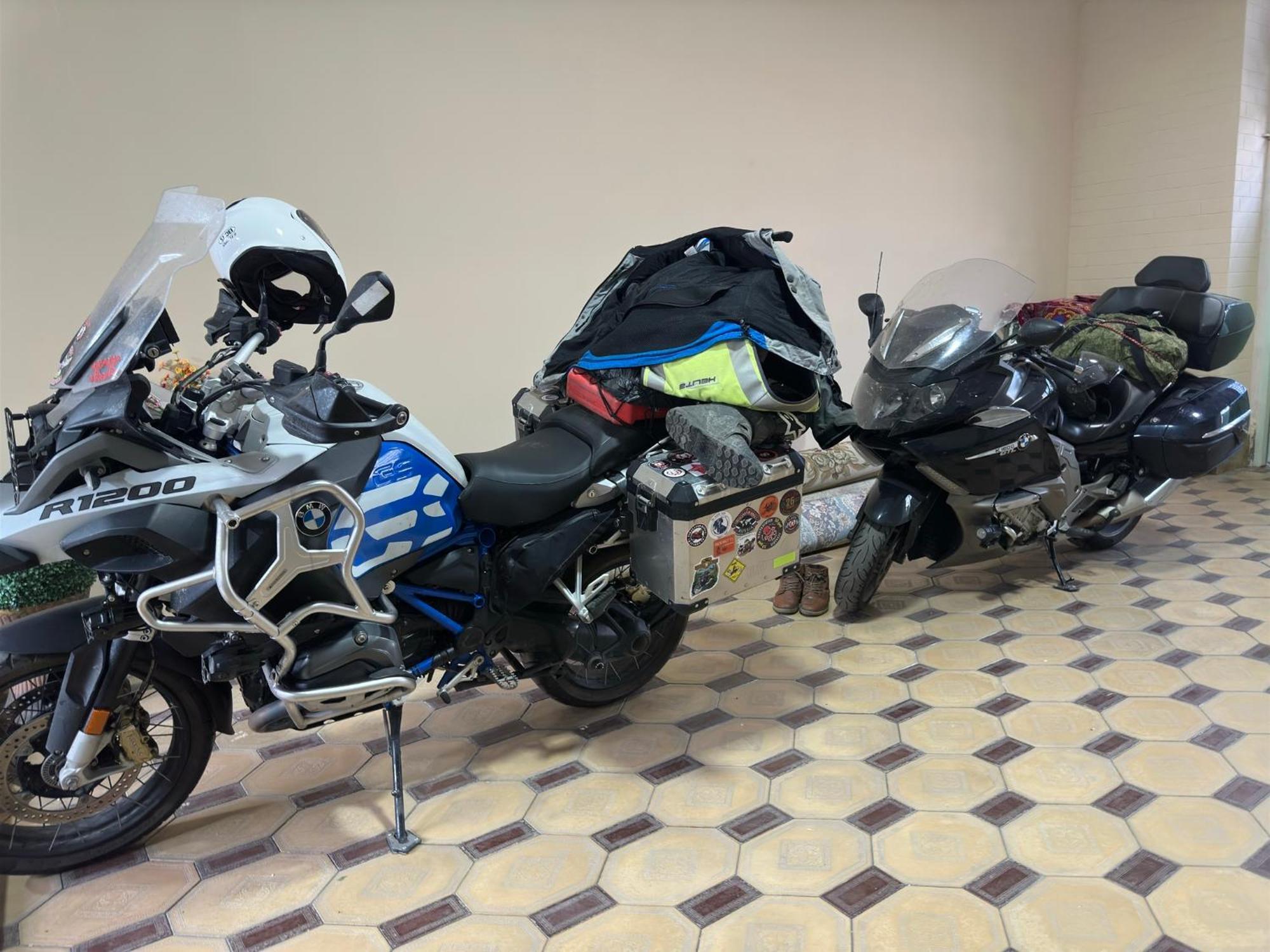 Sultan Saray Hostel Osh Εξωτερικό φωτογραφία